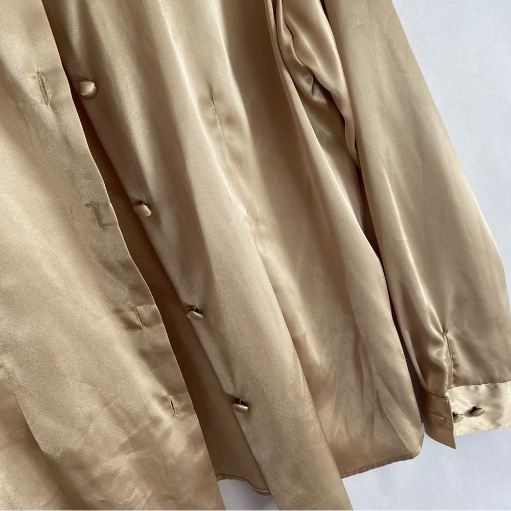Gold silk button down blouse - Picture 4 of 6